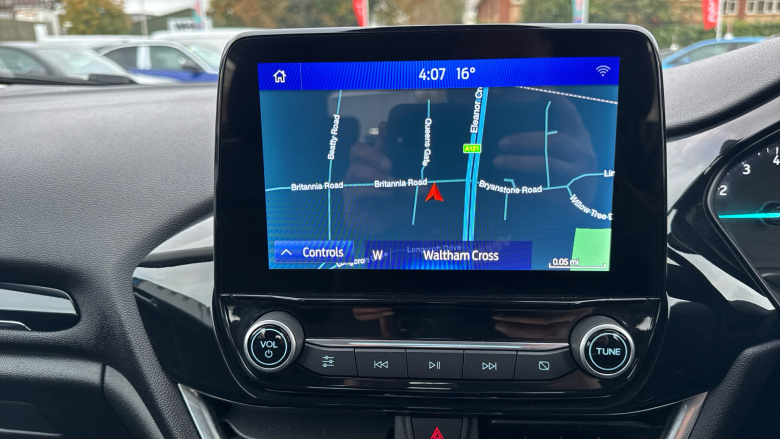 Ford Fiesta 1.1 Zetec 3dr Petrol Hatchback